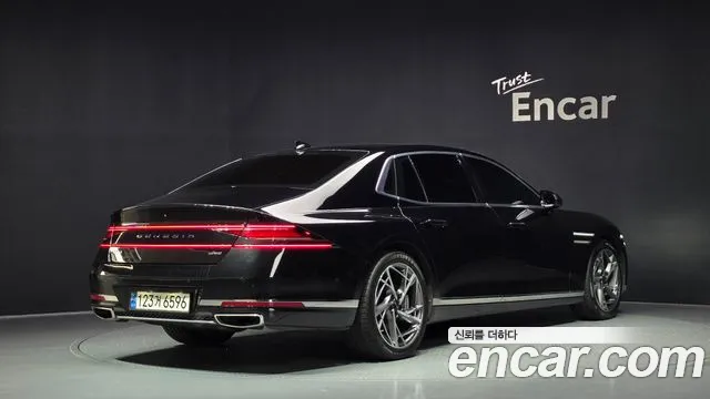 Genesis G90 Бензин 3.5 турбо AWD — Фото автомобиля 2