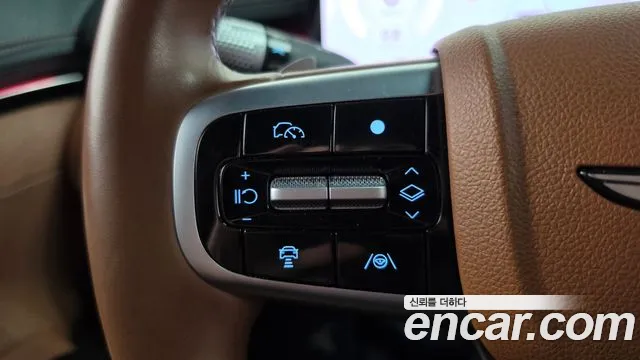 Genesis GV70 — Фото автомобиля 23