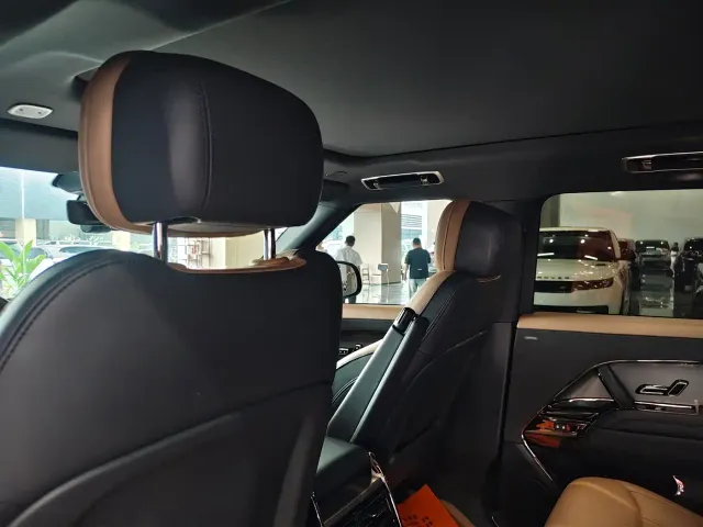 Land Rover Range Rover Sport — Фото автомобиля 11