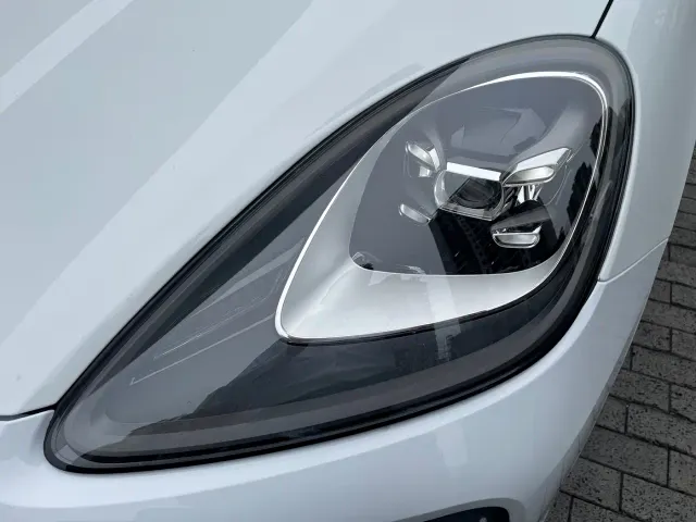 Porsche Cayenne — Фото автомобиля 15