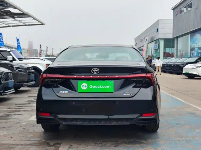 Toyota Avalon 2024 Model Hybrid 2.0L Prestige Edition — Фото автомобиля 5