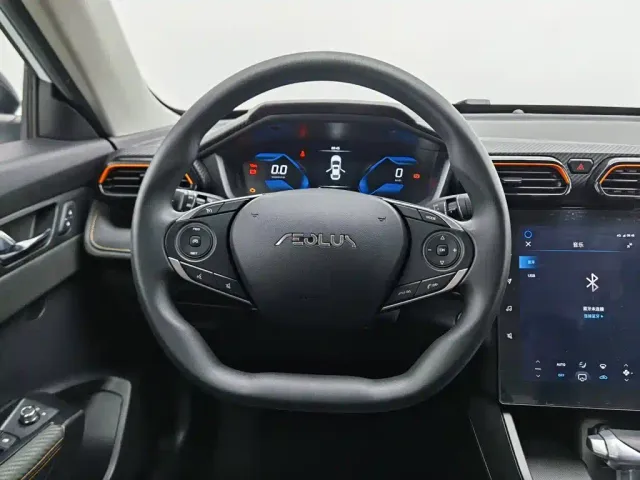 Dongfeng Yixuan — Фото автомобиля 11