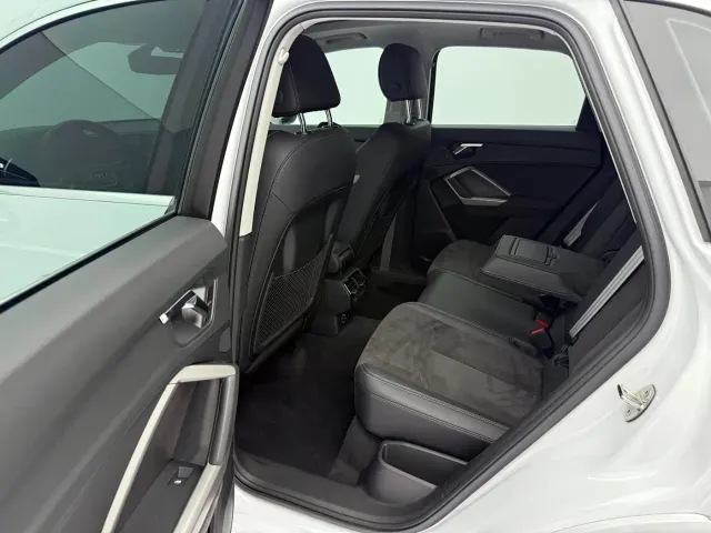 Audi Q3 — Фото автомобиля 15