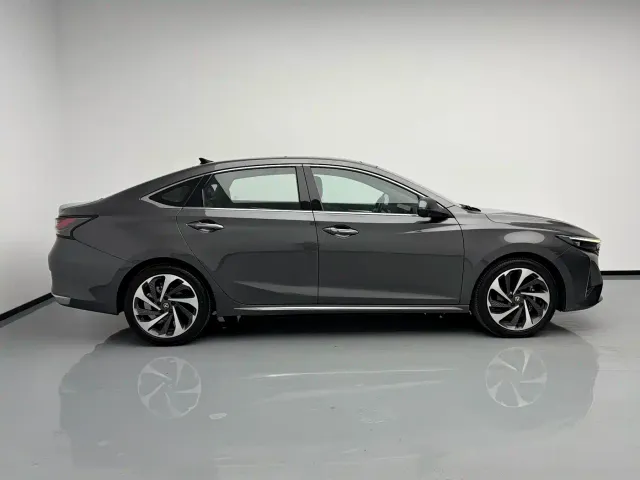 Changan Raeton Plus — Фото автомобиля 11