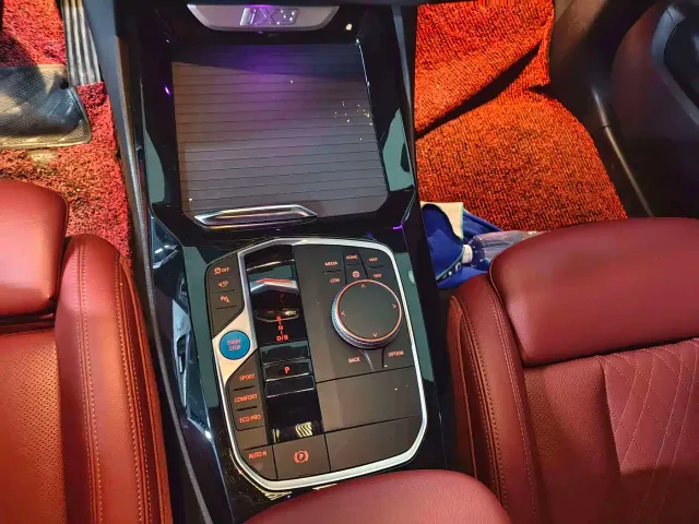 BMW BMW iX3 2023 Pioneer Type — Фото автомобиля 6