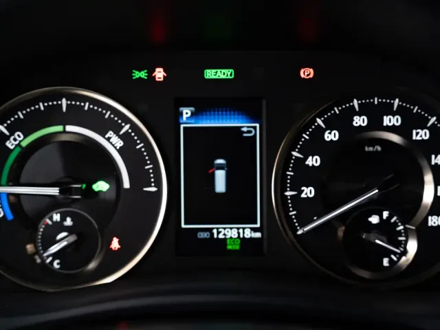 Lexus LM — Фото автомобиля 4