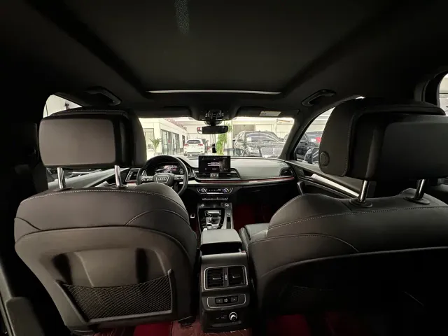 Audi Q5L — Фото автомобиля 24