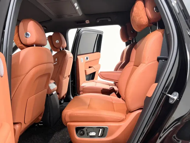 Li Auto L9 — Фото автомобиля 8