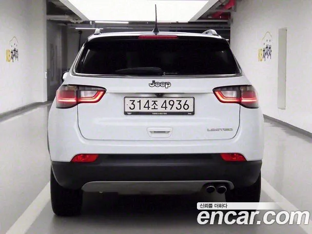 Jeep Compass Compass 2 поколение 2.4 Limited 2WD — Фото автомобиля 3