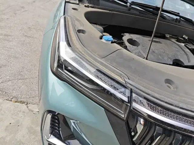 Geely Boyue L — Фото автомобиля 10