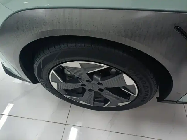 GAC Aion Y — Фото автомобиля 22