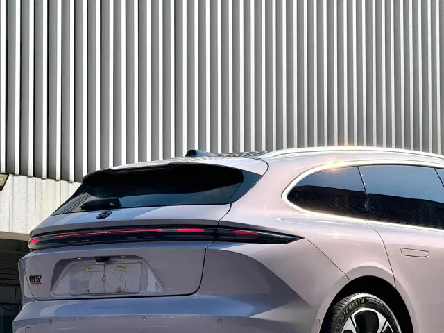 Nio ET5 Touring — Фото автомобиля 7