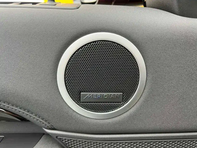 Land Rover Discovery — Фото автомобиля 10