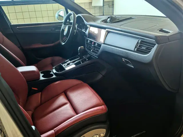 Porsche Macan — Фото автомобиля 9