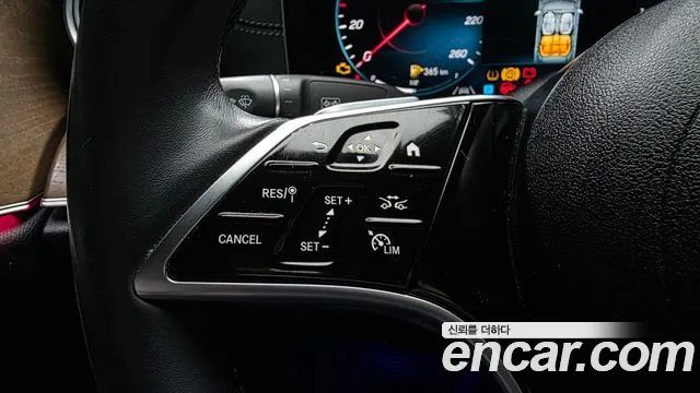 Mercedes-Benz E-Class — Фото автомобиля 15