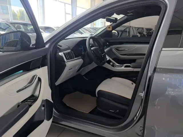 BYD Song PLUS — Фото автомобиля 15