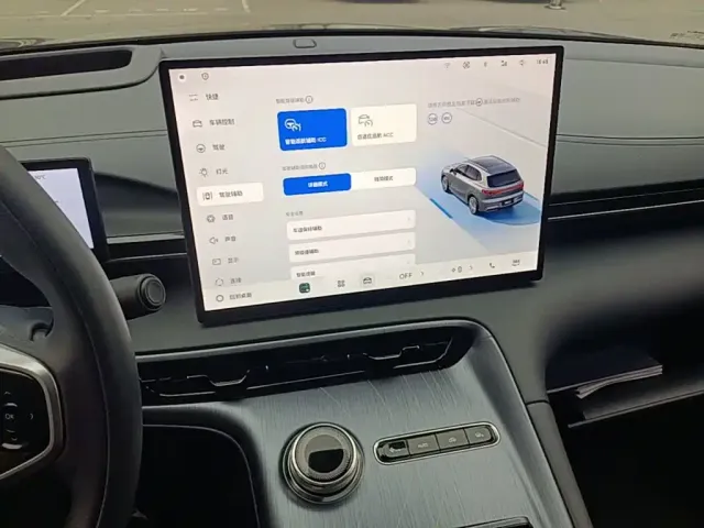 Geely Galaxy E5 — Фото автомобиля 9