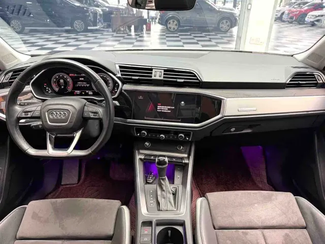Audi Q3 — Фото автомобиля 10