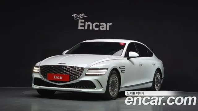 Фотография автомобиля — Genesis G80 RG3