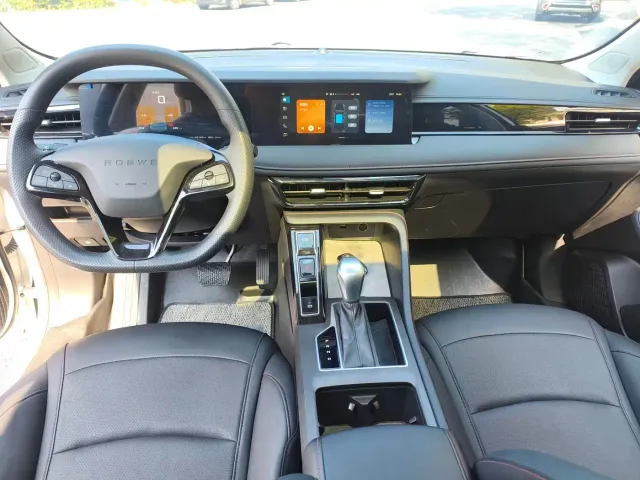 Roewe i5 — Фото автомобиля 5
