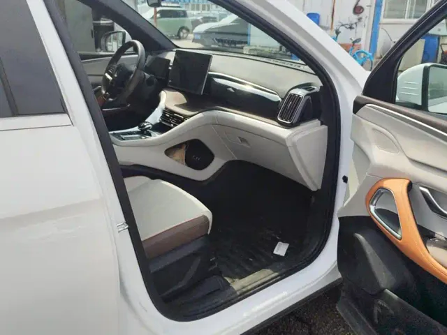 BYD Song Pro — Фото автомобиля 8