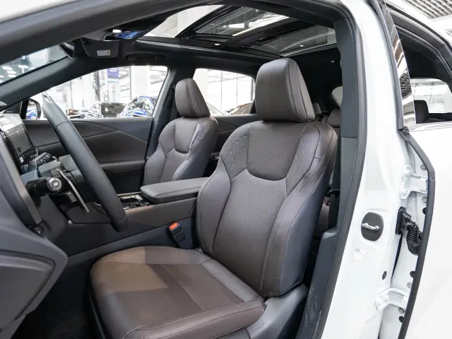 Lexus RX — Фото автомобиля 11