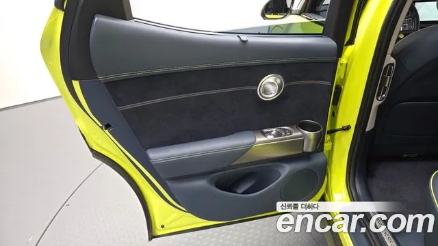 Genesis GV60 — Фото автомобиля 20