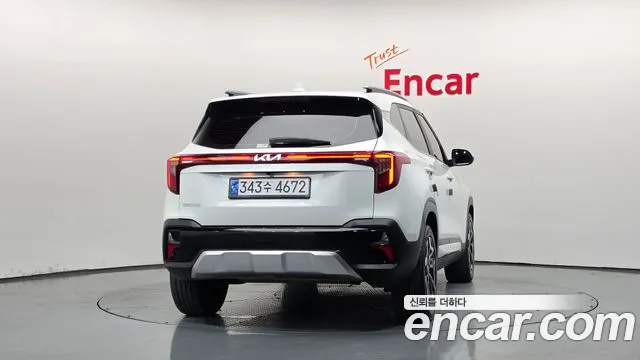 Kia Seltos — Фото автомобиля 4