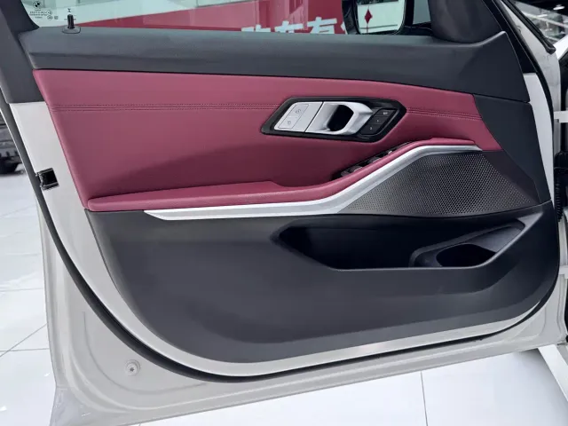 BMW 3 Series — Фото автомобиля 15
