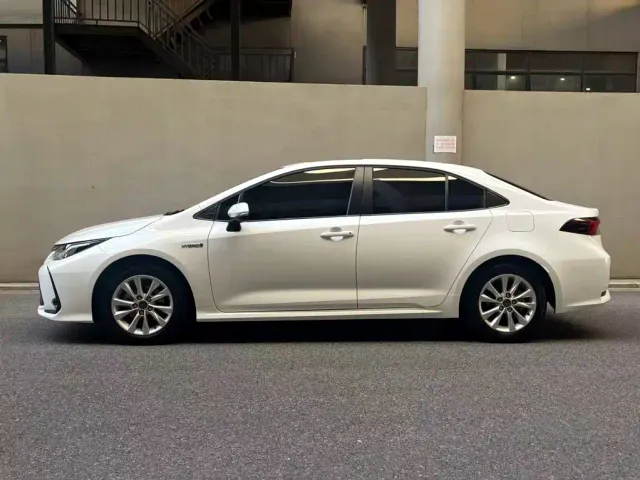 Toyota Corolla — Фото автомобиля 3