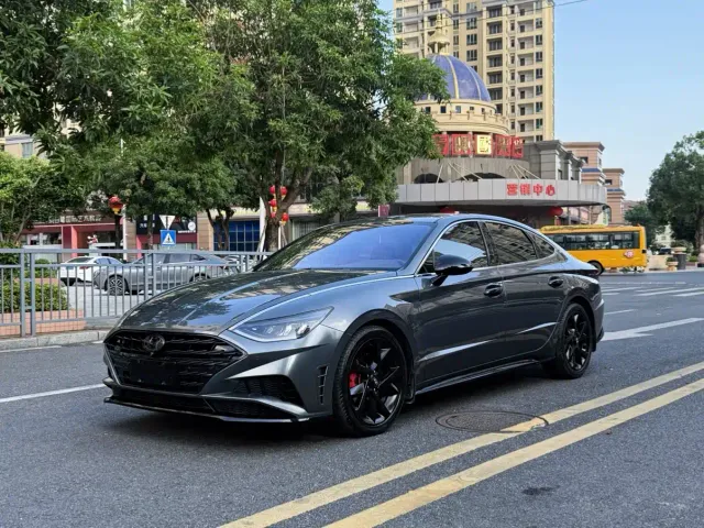 Фотография автомобиля — Hyundai Sonata