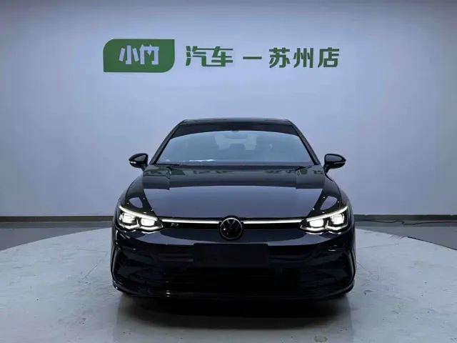 Volkswagen Golf — Фото автомобиля 2