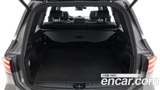 Mercedes-Benz EQB — Фото автомобиля 11
