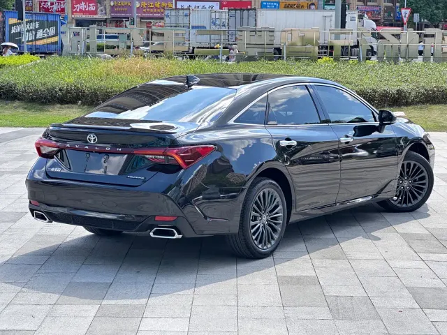 Toyota Avalon — Фото автомобиля 6