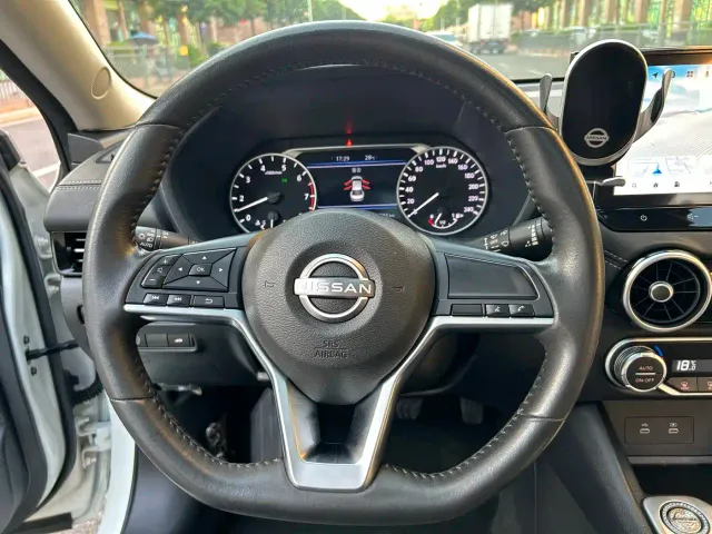 Nissan Sylphy — Фото автомобиля 12