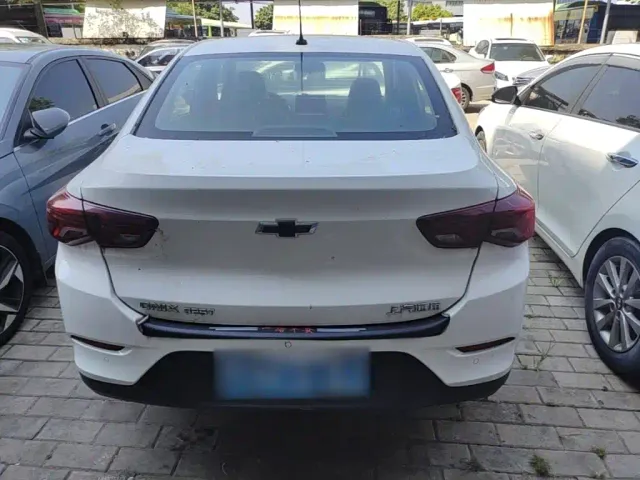 Chevrolet Cavalier — Фото автомобиля 5