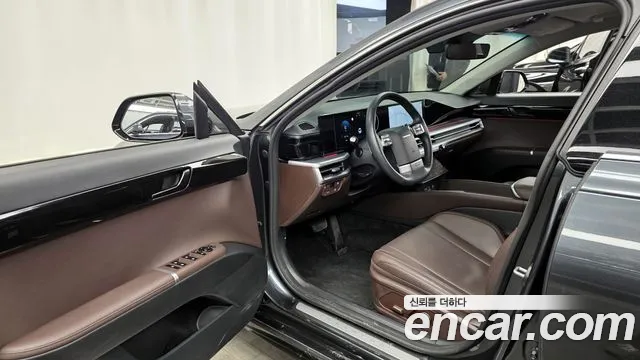Hyundai Grandeur Grandeur (GN7) 2.5 Бензин 2WD — Фото автомобиля 10
