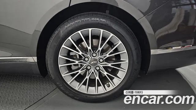 Genesis G80 RG3 — Фото автомобиля 6