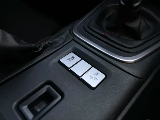 Subaru BRZ — Фото автомобиля 16
