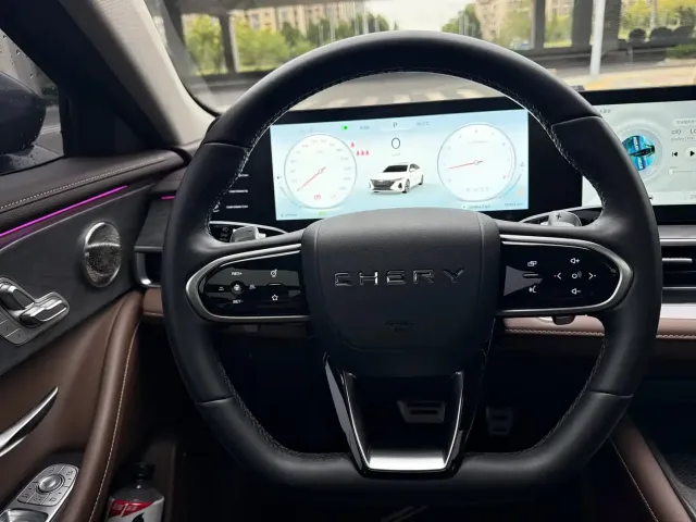 Chery Arrizo 8 — Фото автомобиля 6