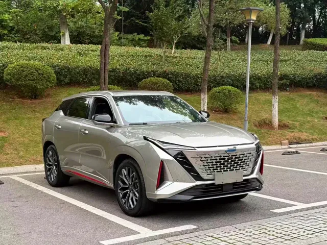 Changan Z6 — Фото автомобиля 3