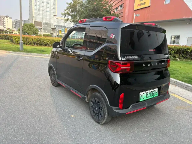 Wuling Hongguang Mini EV — Фото автомобиля 10