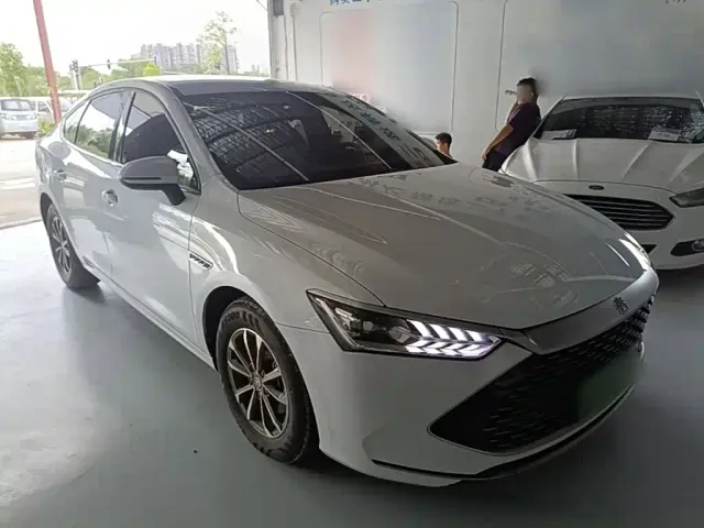BYD Qin PLUS — Фото автомобиля 21