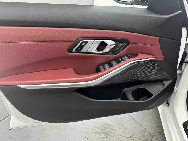 BMW 3 Series — Фото автомобиля 10