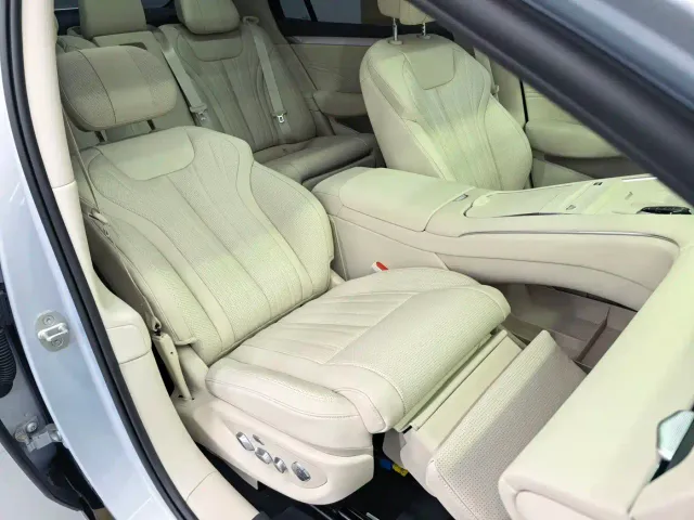 BYD Seal 08 — Фото автомобиля 19