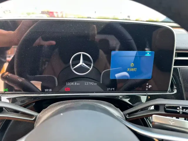 Mercedes-Benz E-Class — Фото автомобиля 6