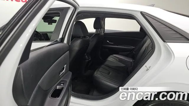 Hyundai Avante CN7 — Фото автомобиля 19