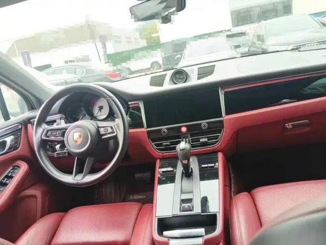 Porsche Macan — Фото автомобиля 12