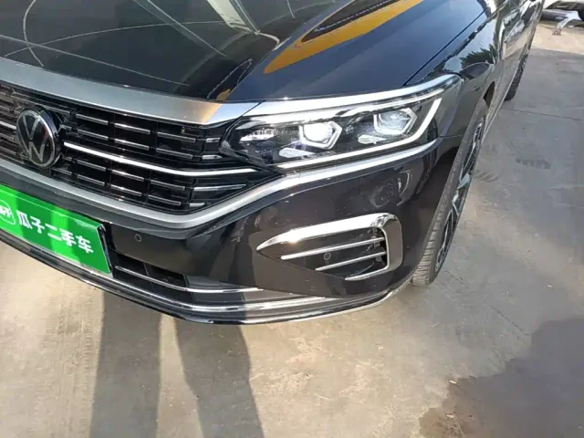 Volkswagen Passat — Фото автомобиля 23