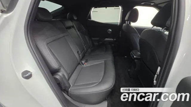 Genesis GV60 — Фото автомобиля 19